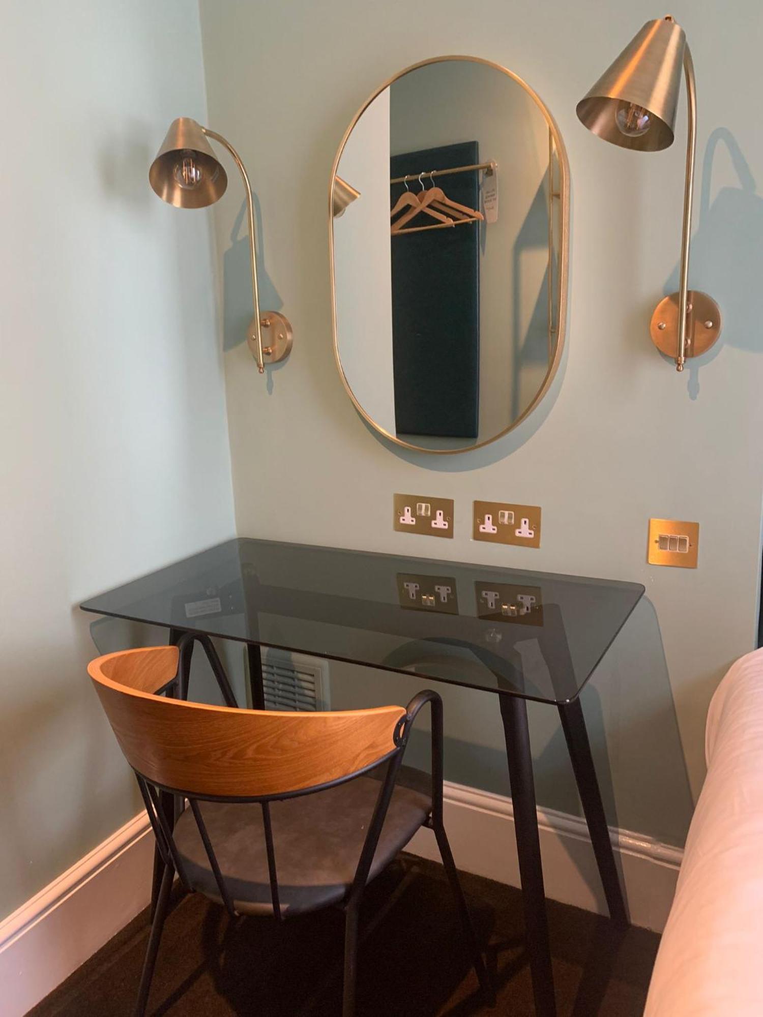Queen Double Room