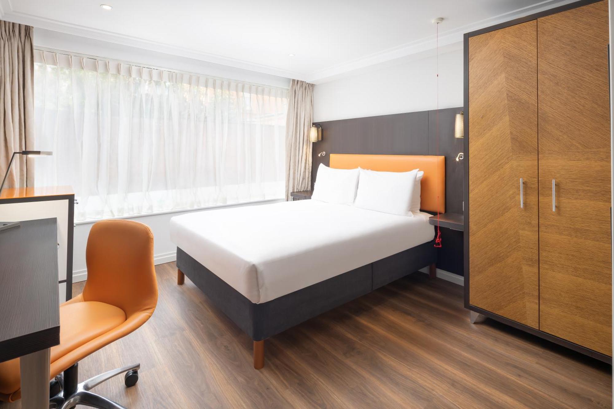 Queen Room - Mobility Access,1706736189:JPEG