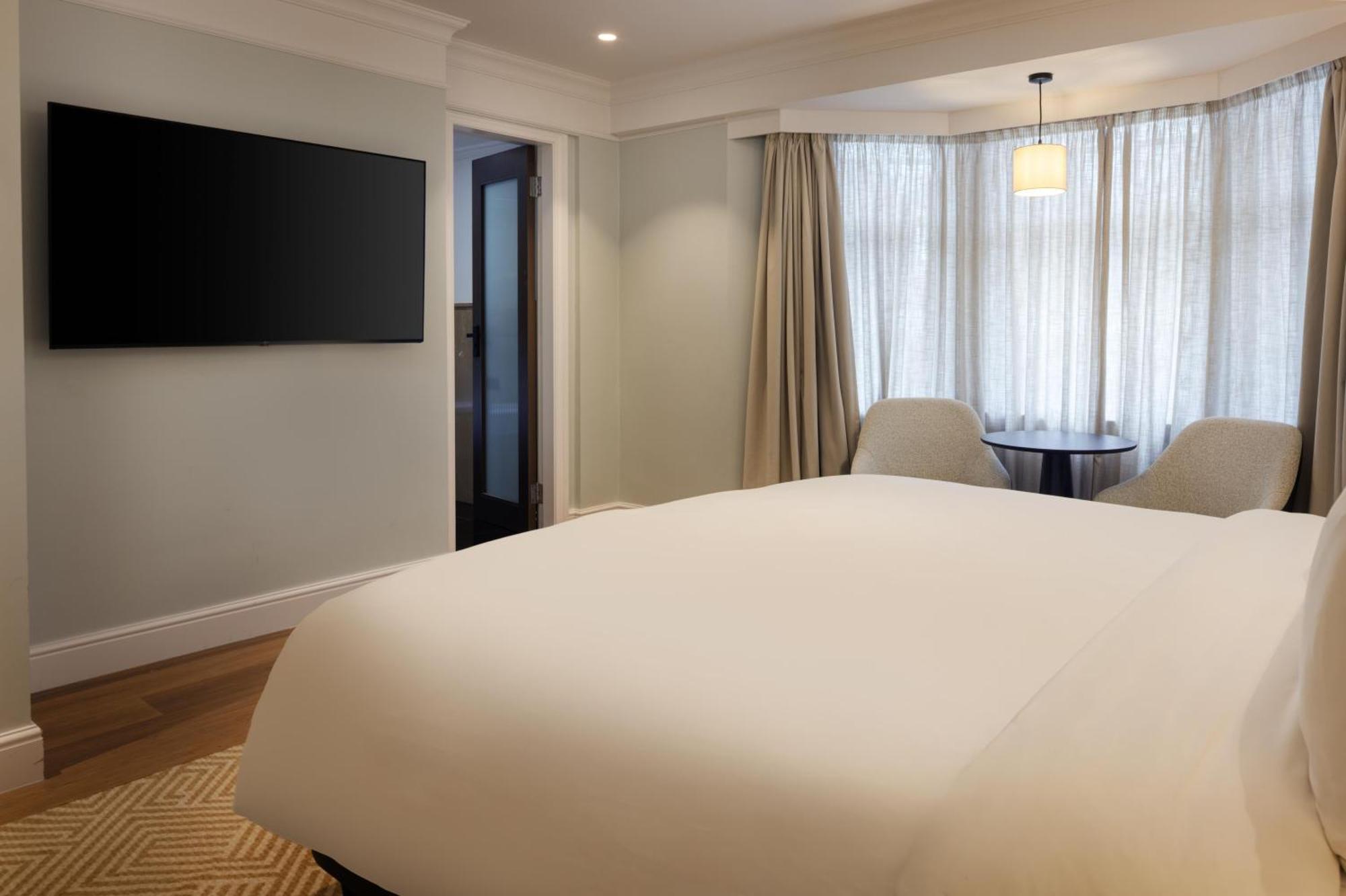 Premium King Room