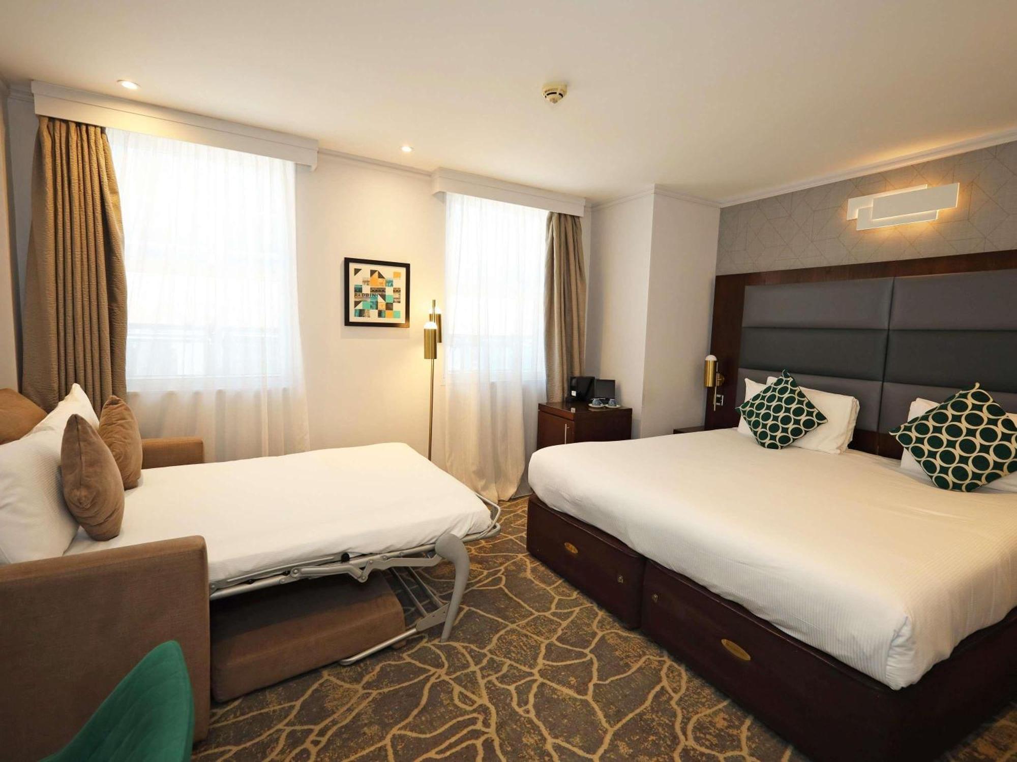 Executive King Room Sofa Bed