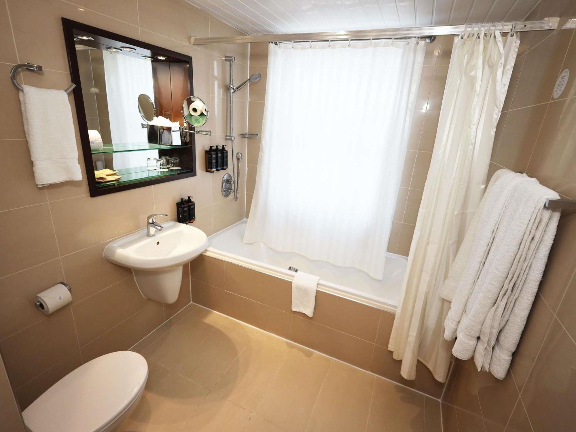 Executive King Room