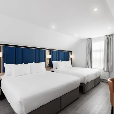 Spark By Hilton London Chiswick-3